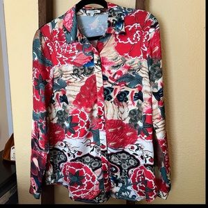 Fashionova fun, button-up. Size small